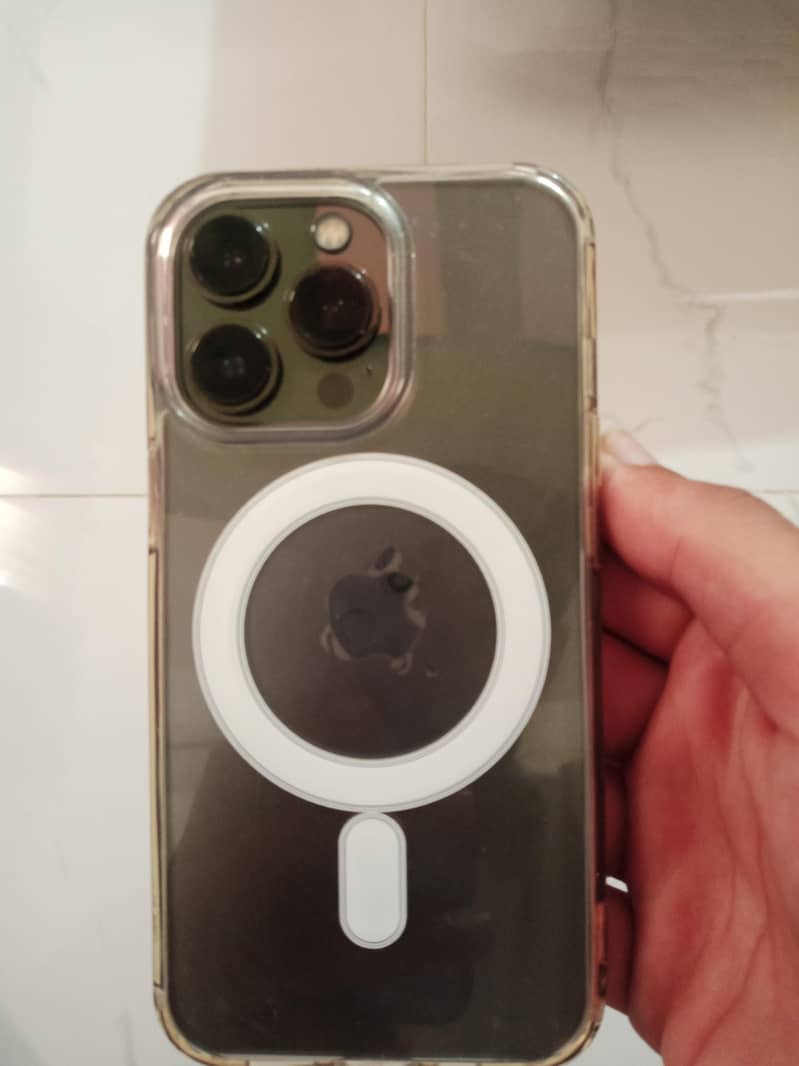 Apple iPhone 13 Pro 4