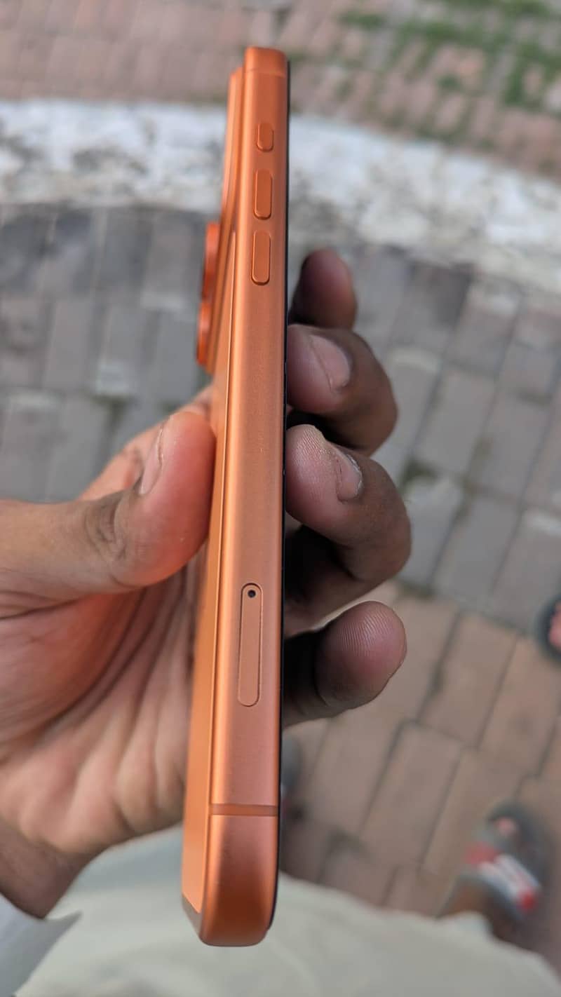 Apple iPhone 17 Pro Max 1