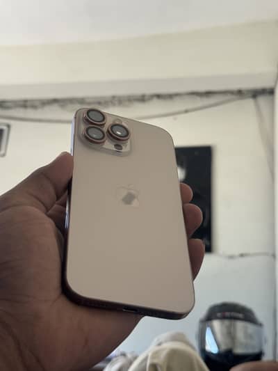 Apple iPhone 16 Pro Max