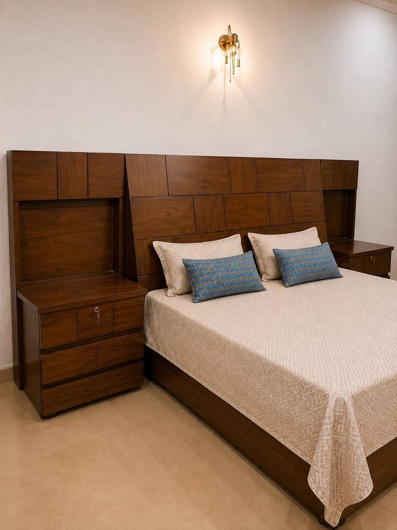 Solid Sheesham Wood King Size Bed Set with Side Table & Dressing Table 2