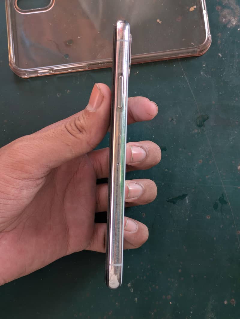 Apple iPhone X 1