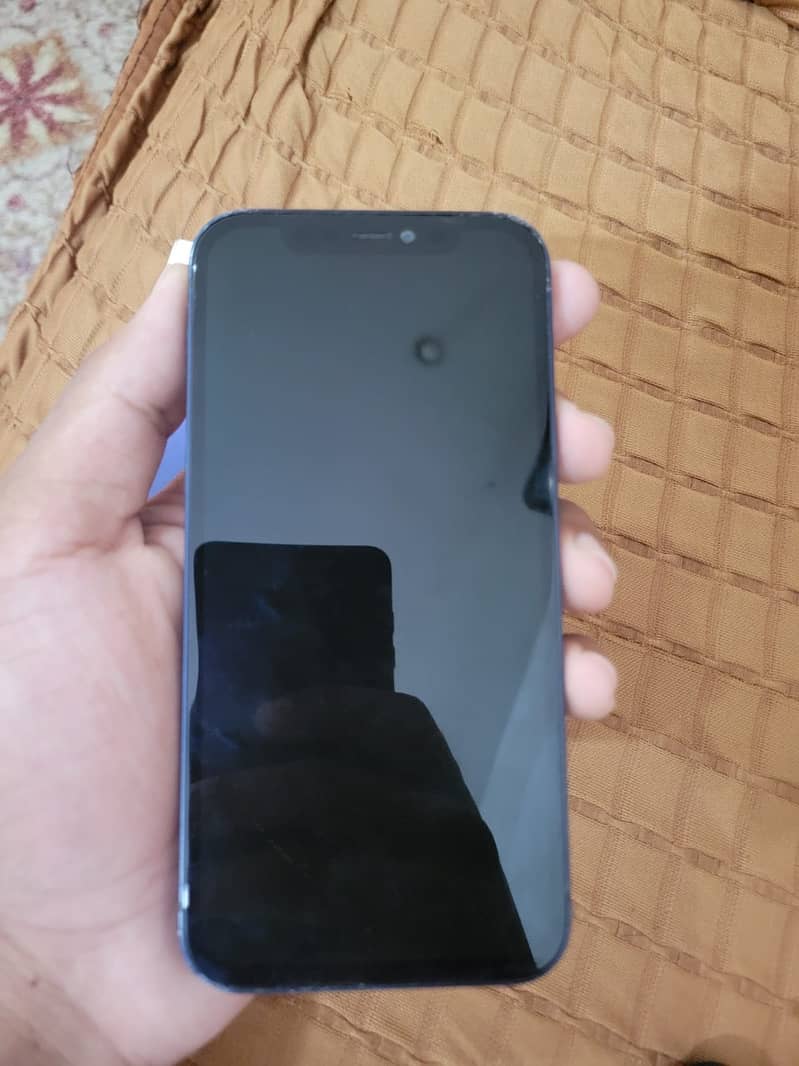 Apple iPhone 12 2