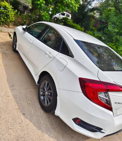 Honda Civic VTi Oriel UG SunRoof 2017 First Owner