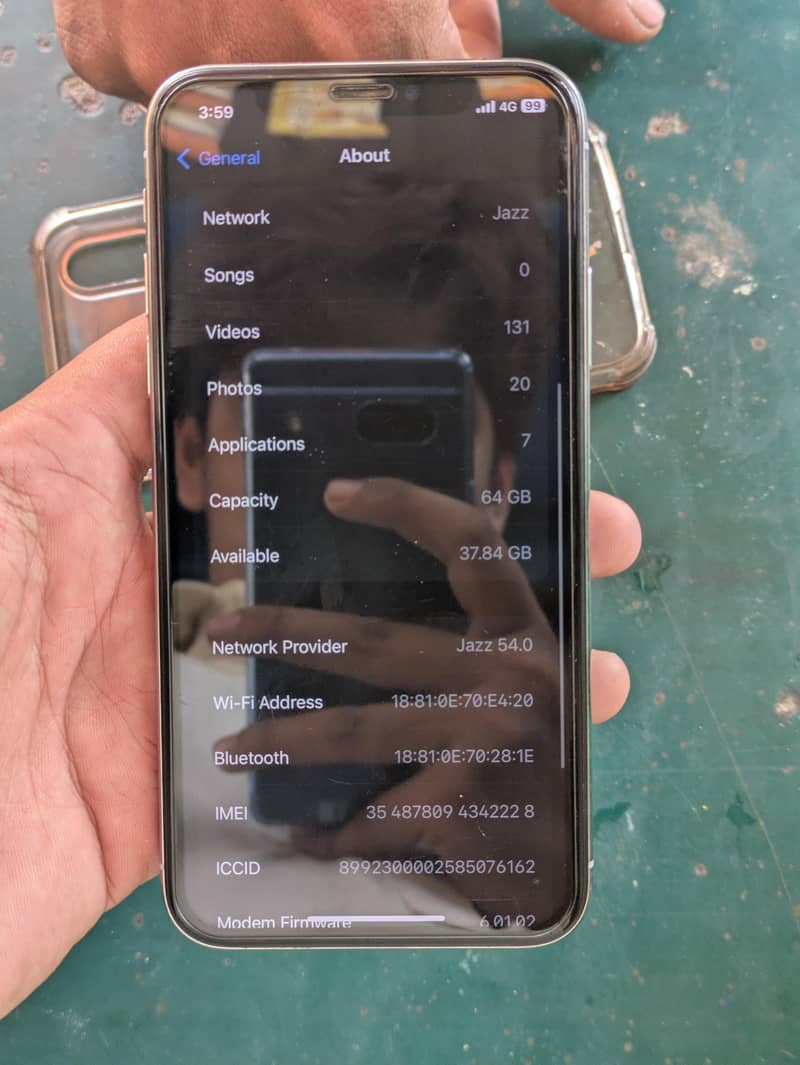 Apple iPhone X 3