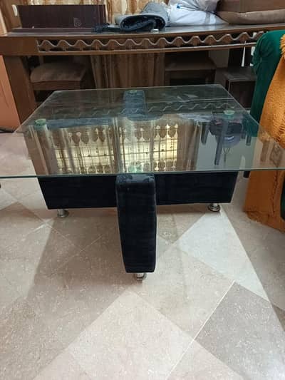 Center Table with Stools Sell in a reasonable price almost new