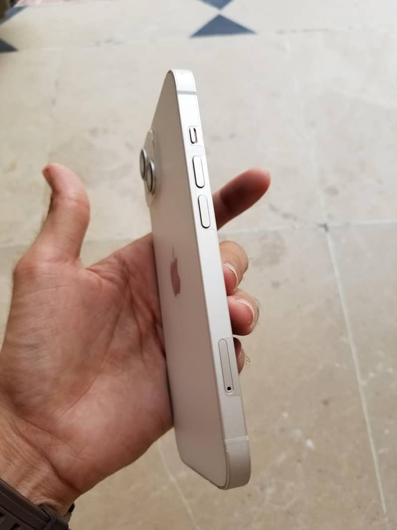 Apple iPhone 14 1