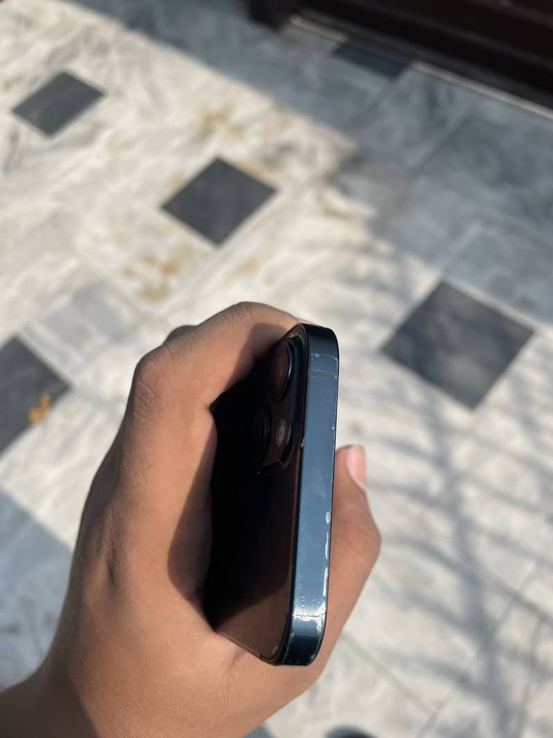 iPhone 13 jv 4