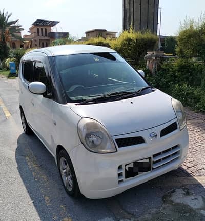 Nissan Moco 2006