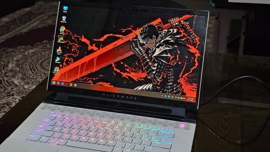 Alienware m15r2 4k oled 3