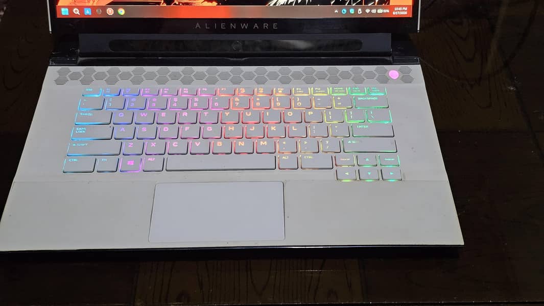 Alienware m15r2 4k oled 5