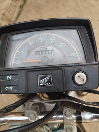 bike for sale  / honda 70 for sale
