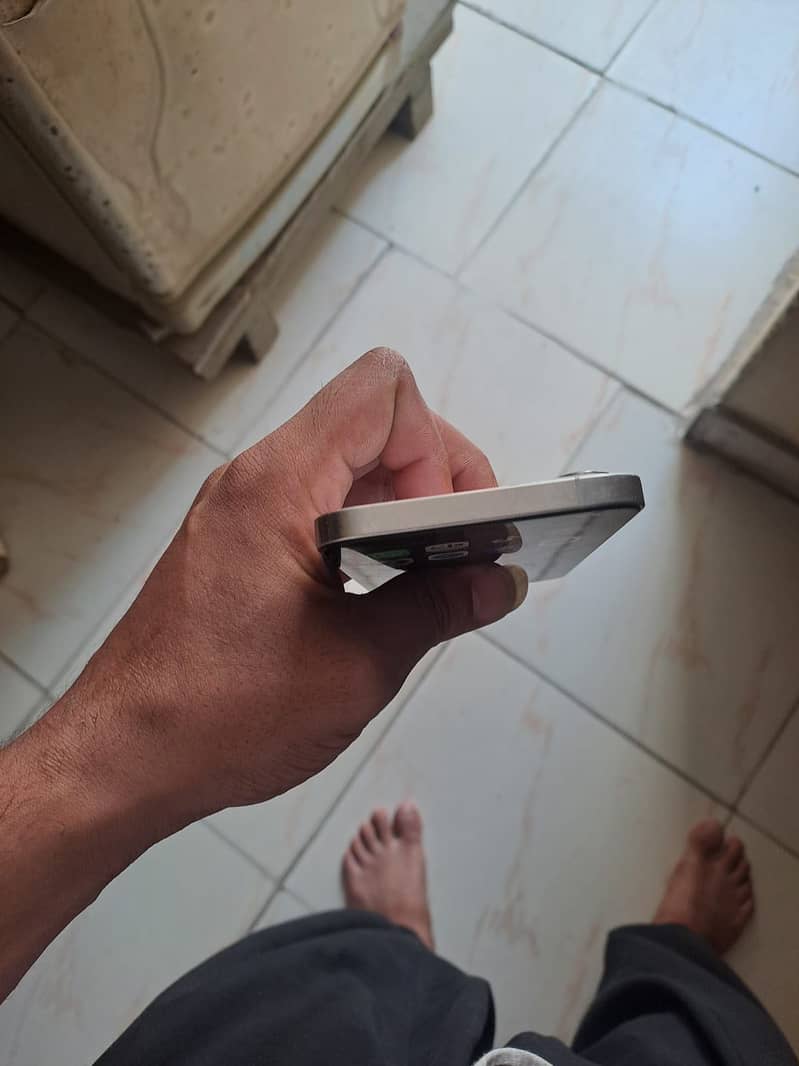 Apple iPhone 12 Pro Max 5