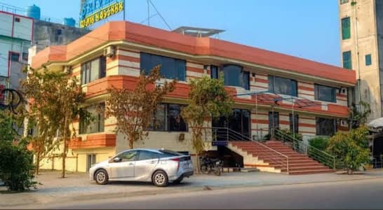 3800 Sqf Hall For Rent On Main Airport Road