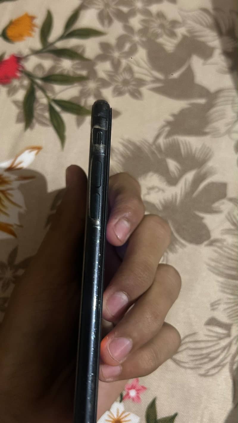 Apple iPhone SE 4