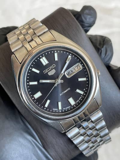 Seiko 5 Automatic - Black Dial - 7009 - Refurbished