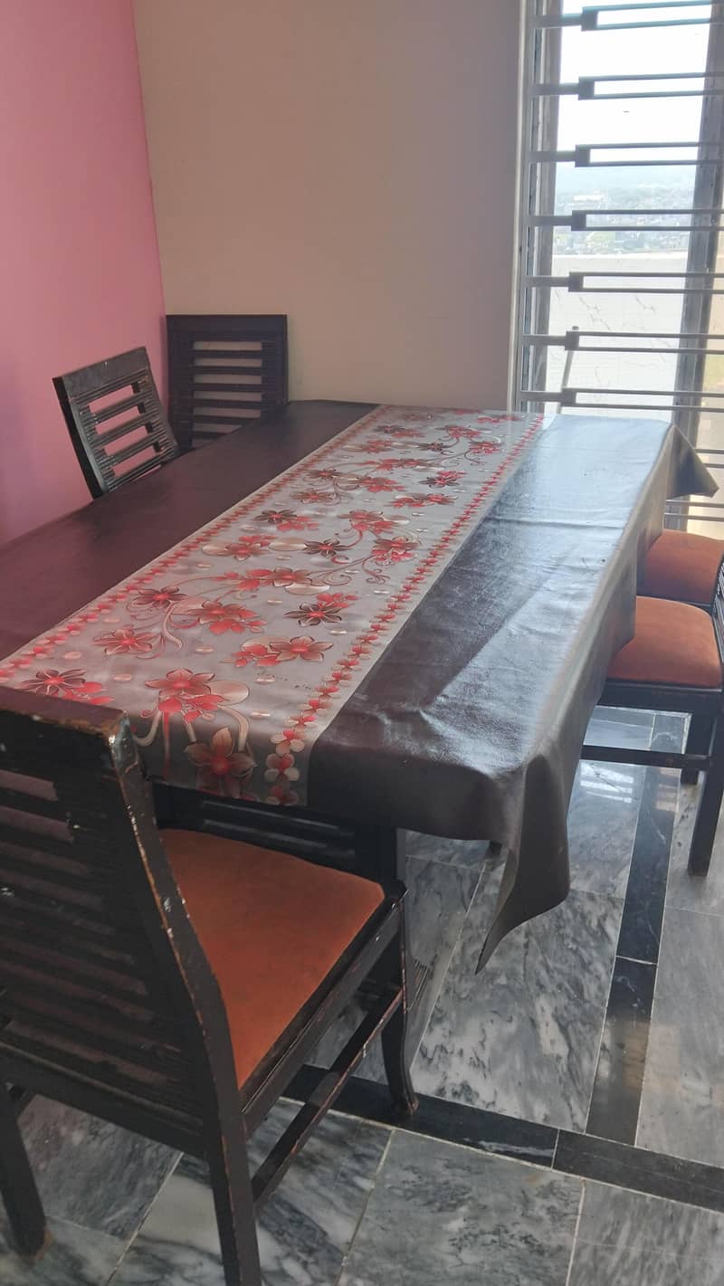 6 seater dining table 3