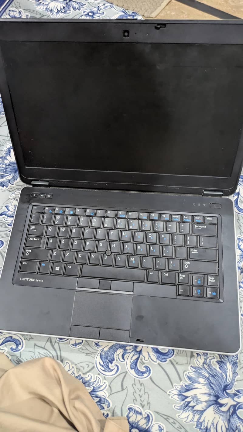 Dell Latitude E6440 1