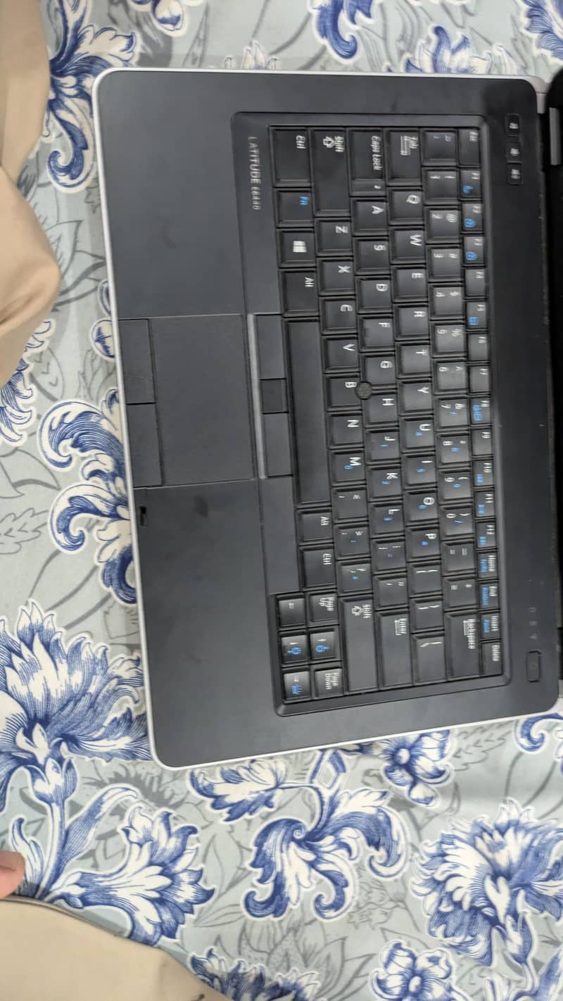 Dell Latitude E6440 2
