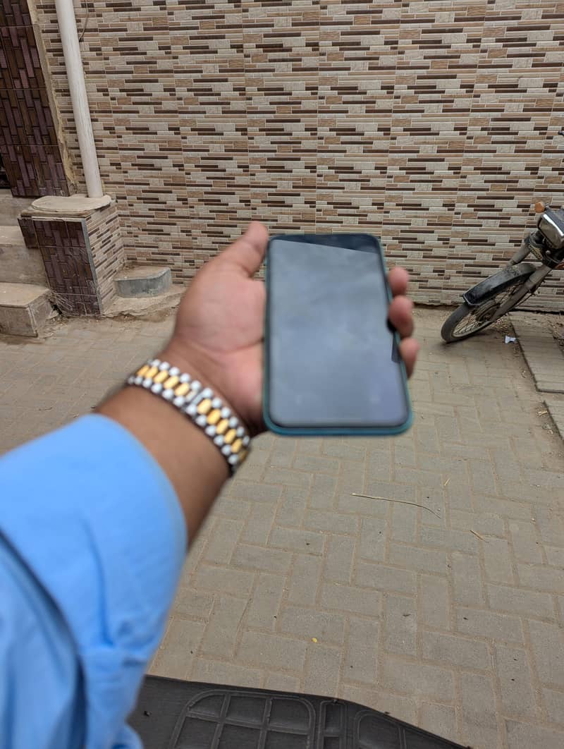 Apple iPhone 11 1