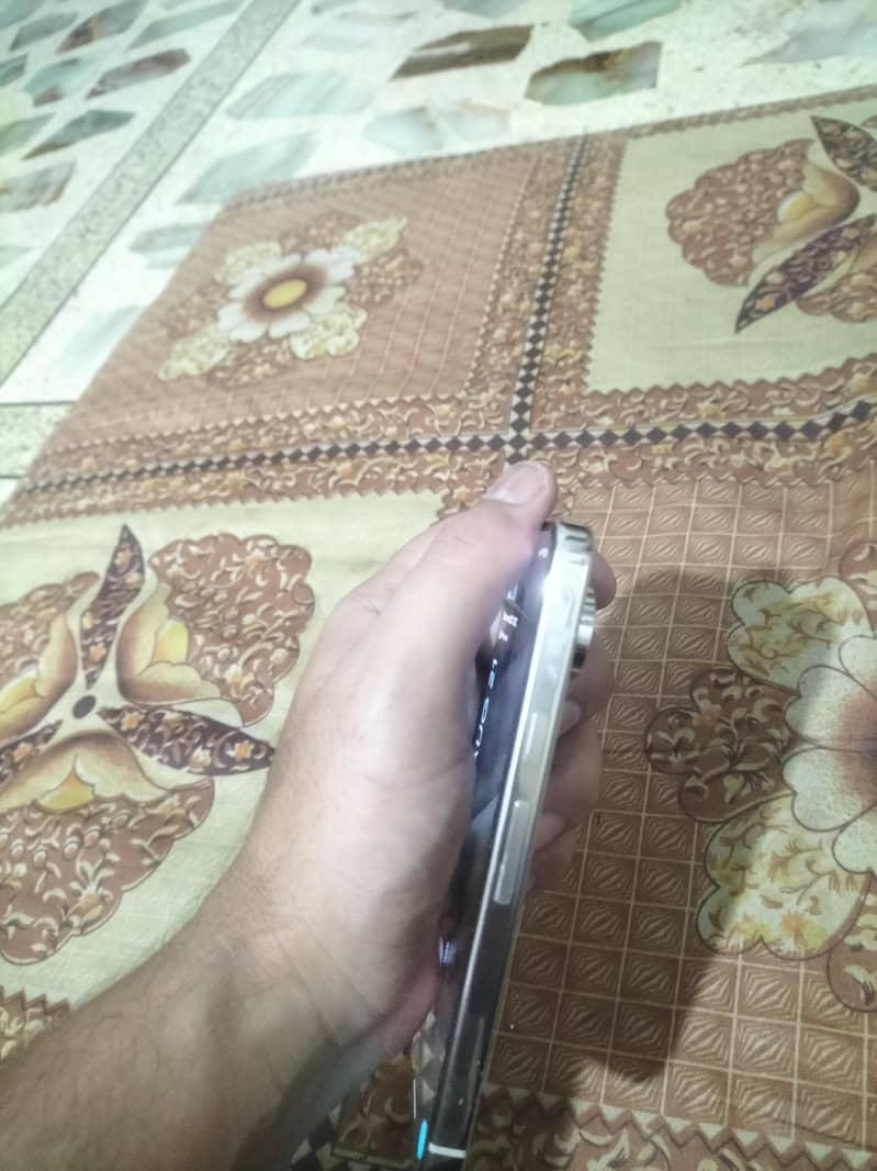 Google Pixel 9 Pro 4
