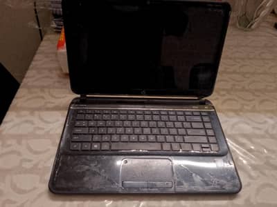 HP laptop for sale. not working display issue