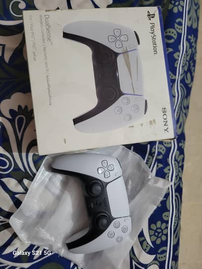 ps5 controller  just like new