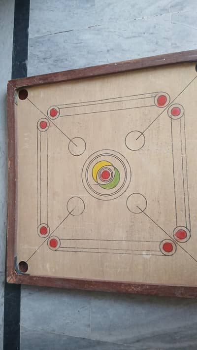 Carromboard