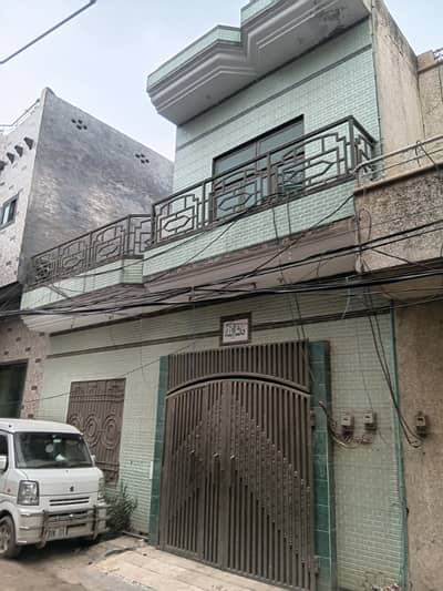 5 marla half double story seprate house for rent