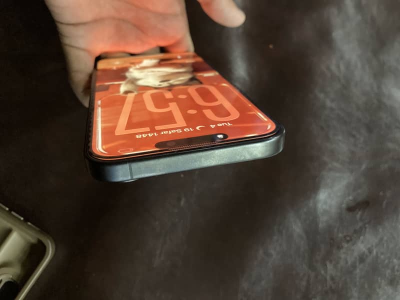 Apple iPhone 15 Pro Max 4
