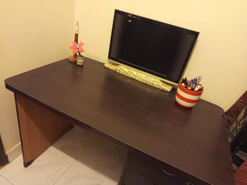 office table 0