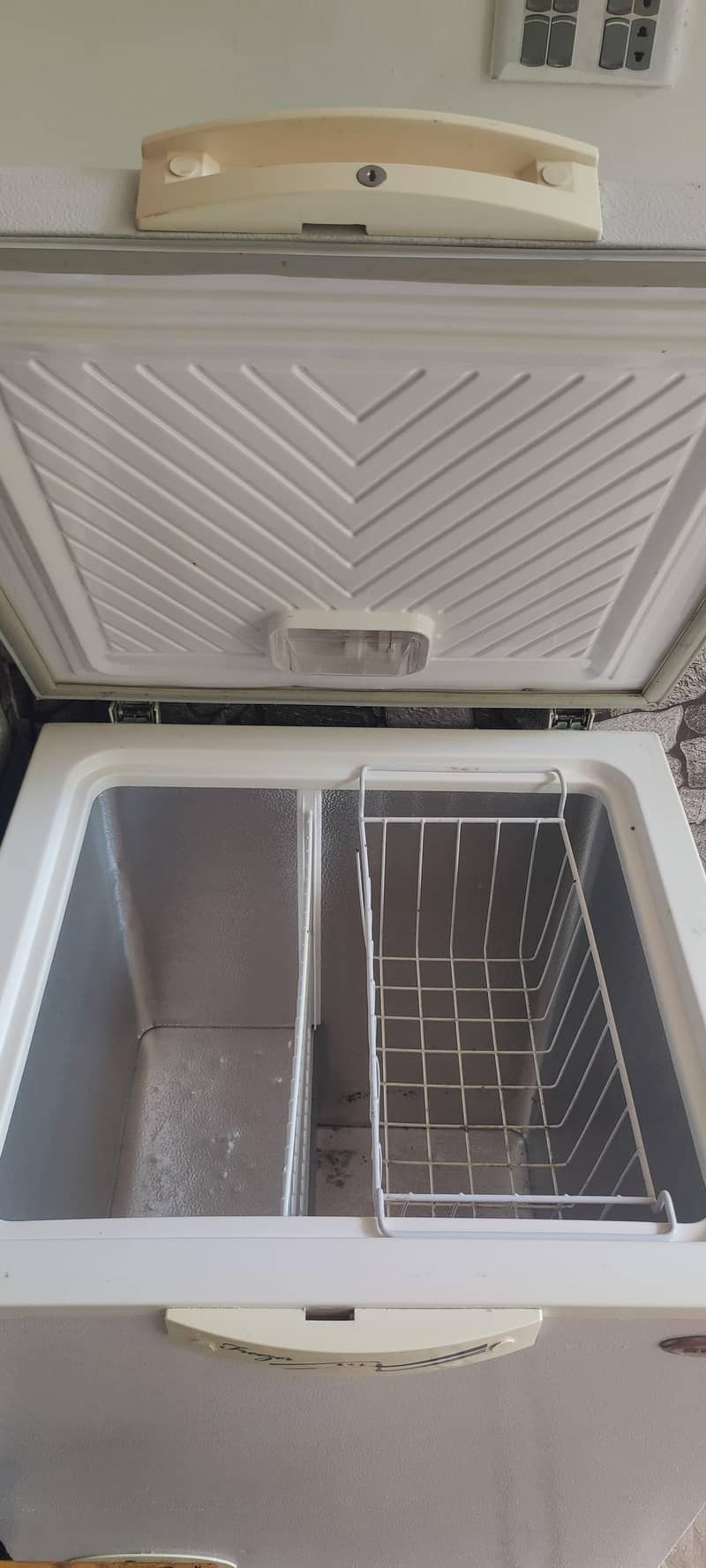 waves deep freezer 1