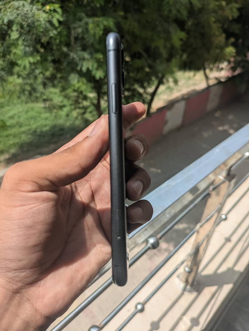 Apple iPhone 11 1
