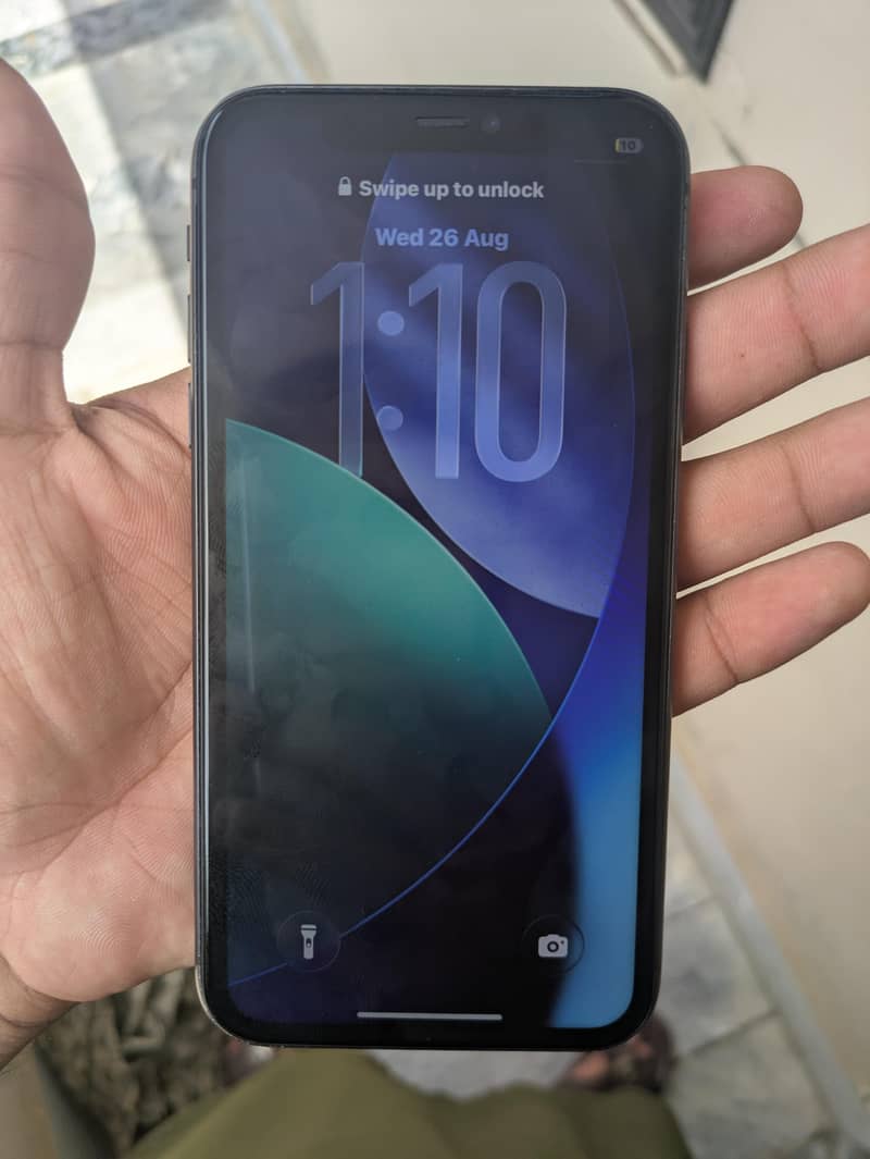 Apple iPhone 11 4