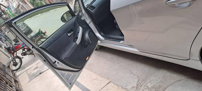 Toyota Prius 2012