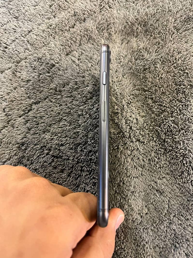 Apple iPhone X 2