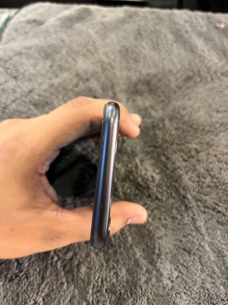 Apple iPhone X 3
