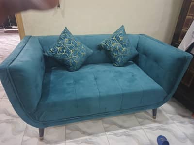 5 seter sofa for sale with cautions