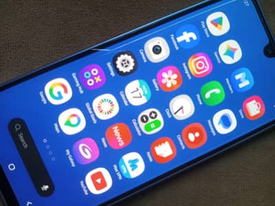 Samsung Galaxy A17 5G 6/128GB Non PTA Factory Unlocked With Charger