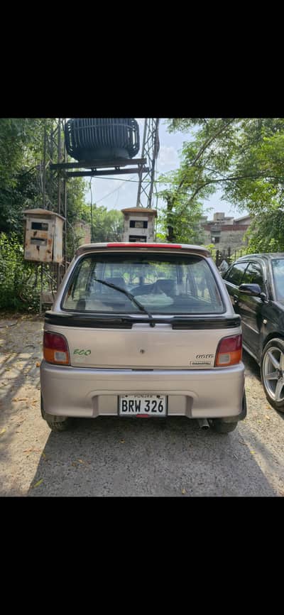 Daihatsu Cuore 2003