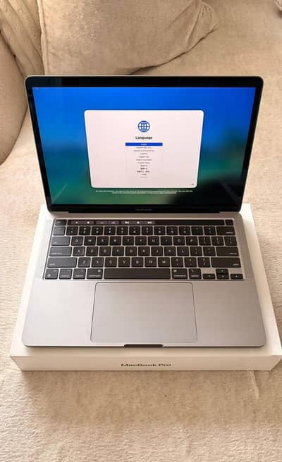 Apple MacBook Pro M2
