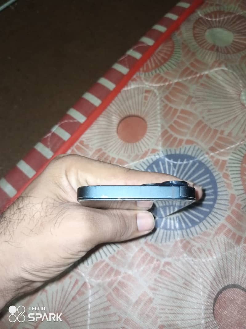 Apple iPhone 14 1