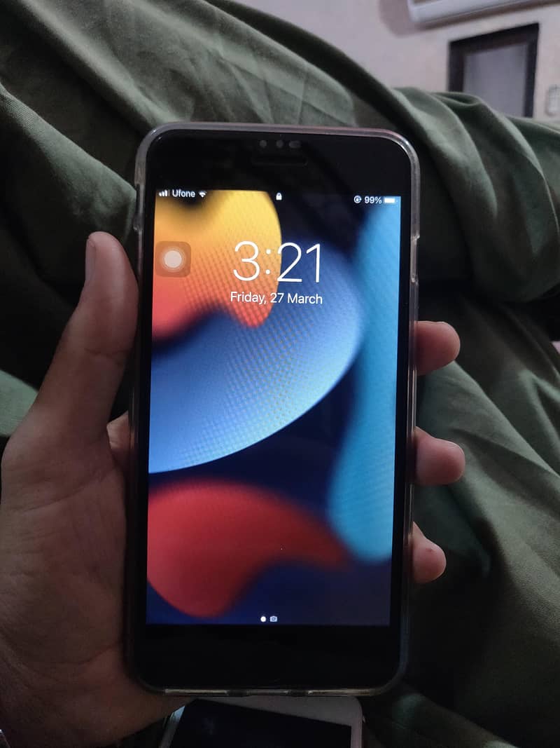 Apple iPhone 7 Plus 4