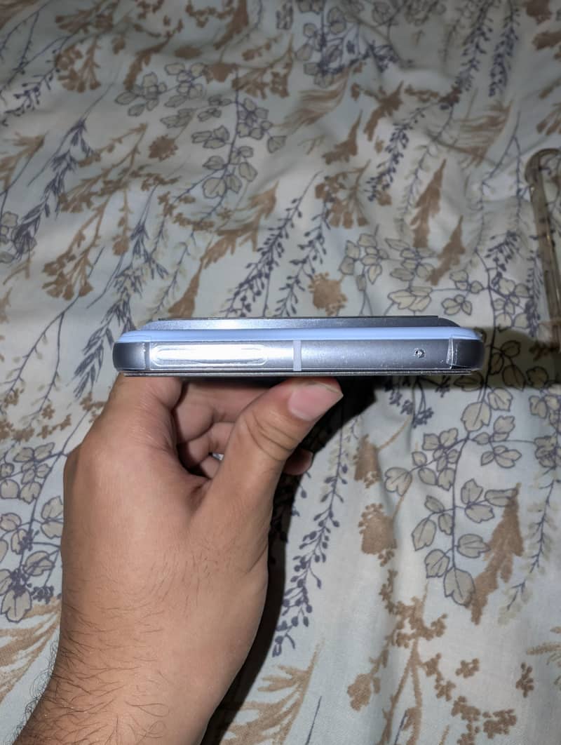 Google Pixel 8 Pro. 4