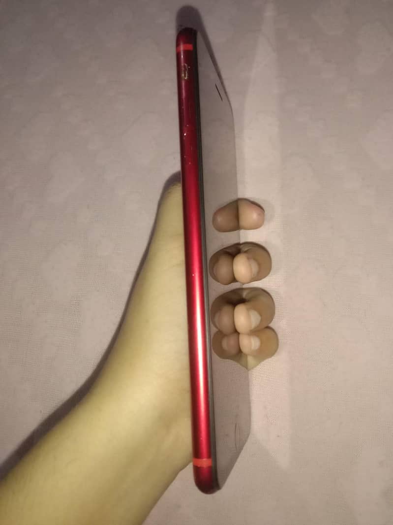 Apple iPhone 8 Plus 3