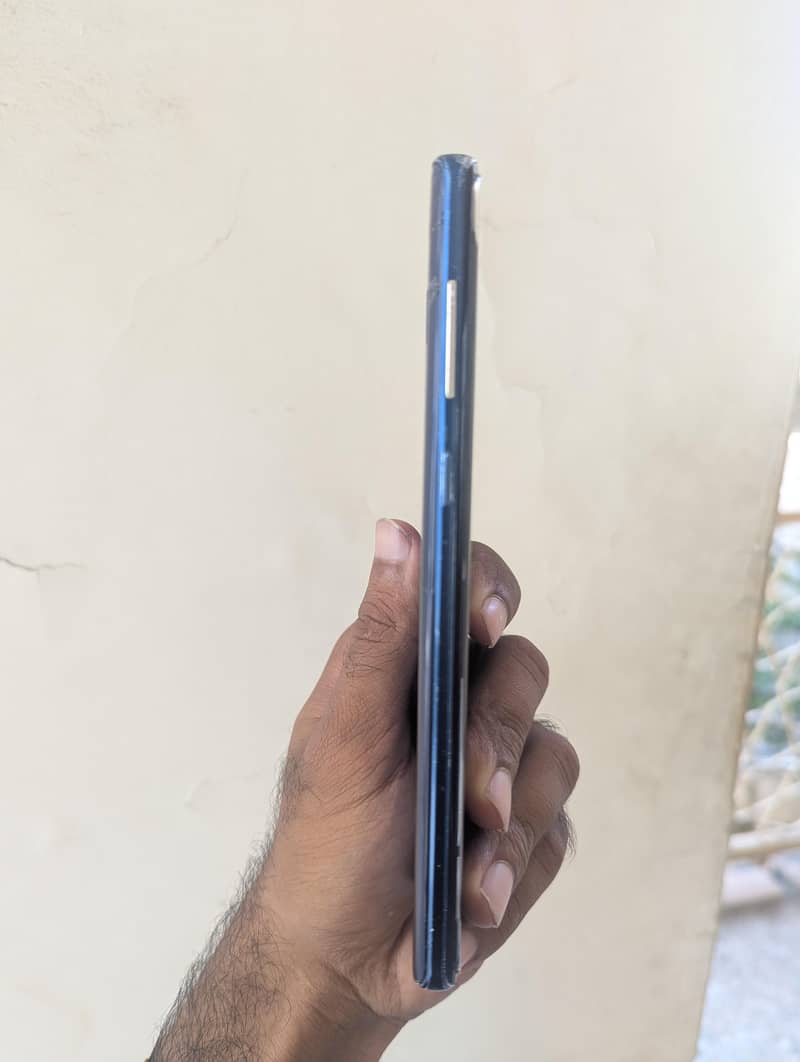 Samsung Mobile Note 9 6