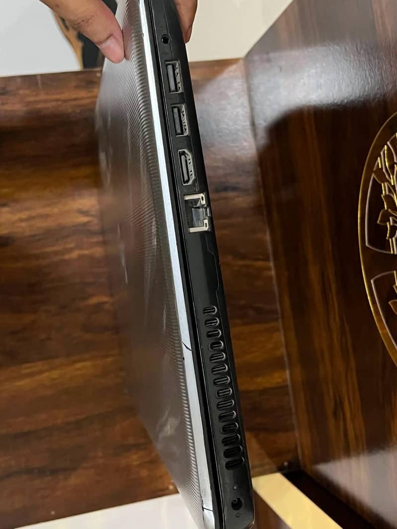 HP Notebook 4