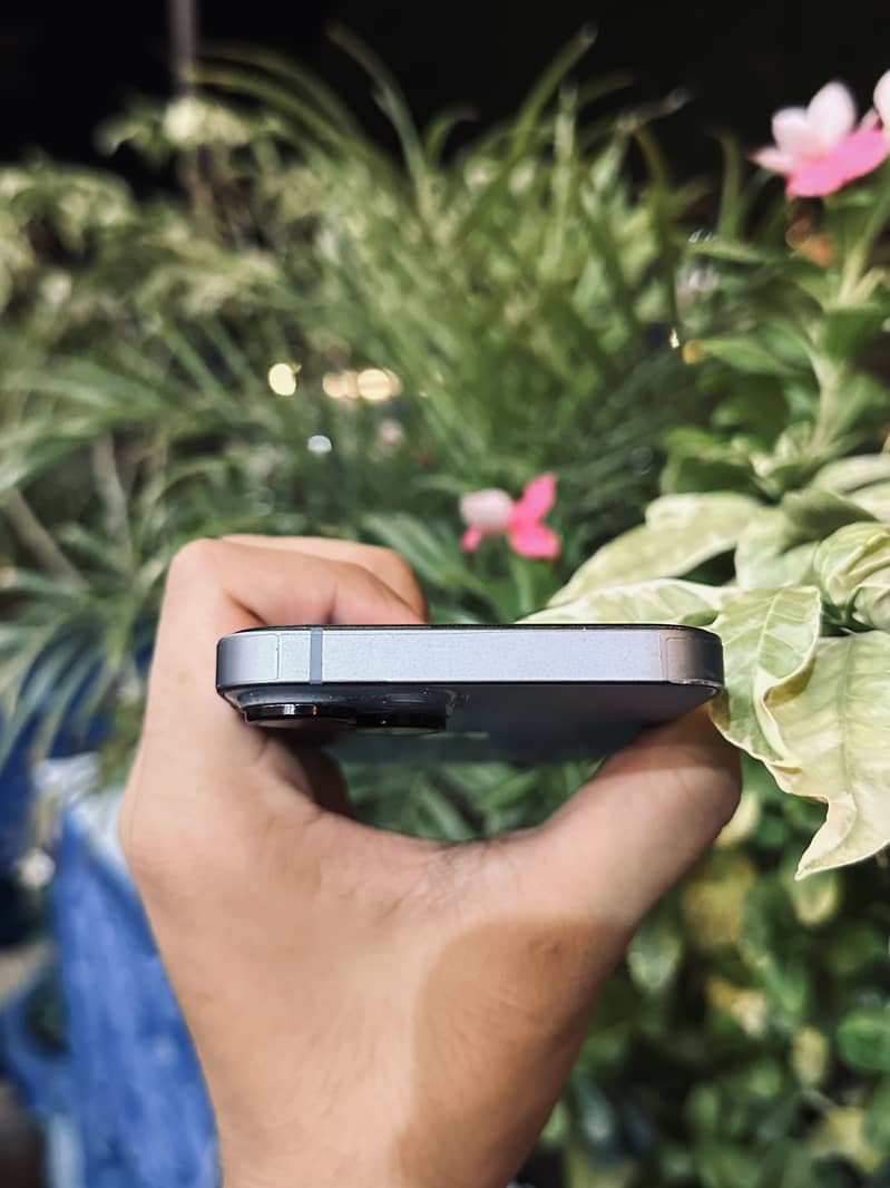 Apple iPhone 14 5