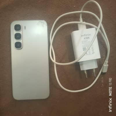Infinix Hot 60 Pro 8/128 GB 10/9.5 condition