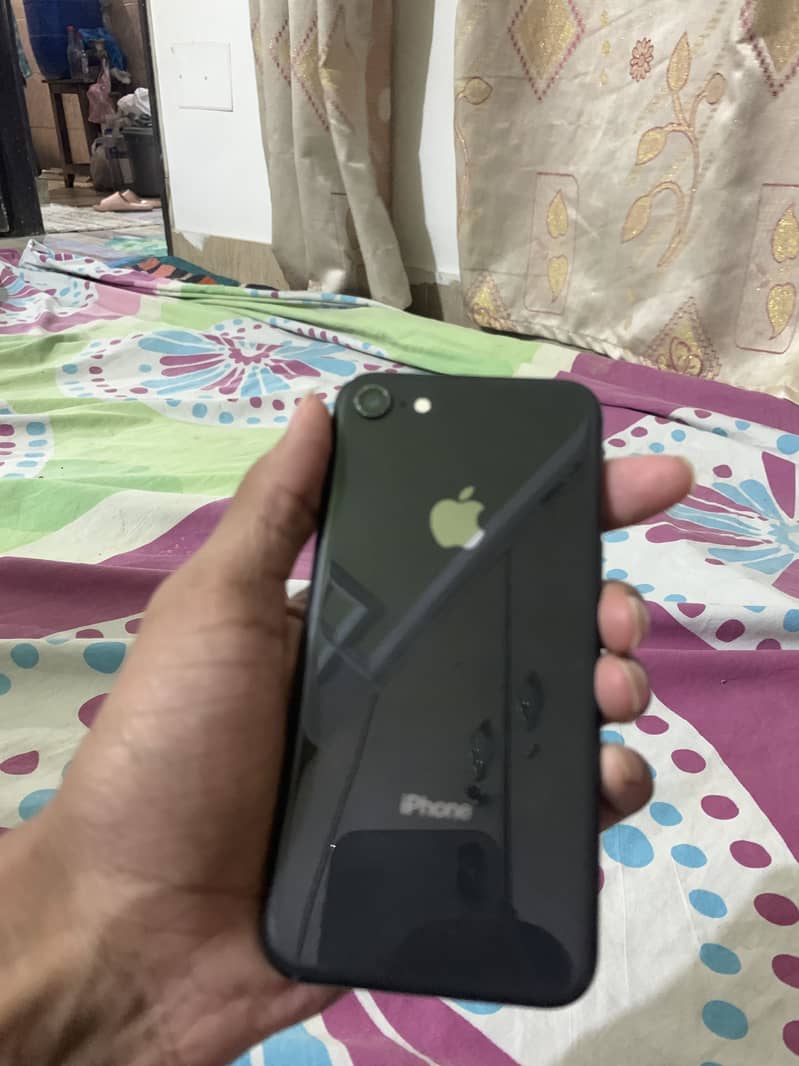 Apple iPhone 8 2