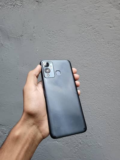 Infinix Hot 12 Play